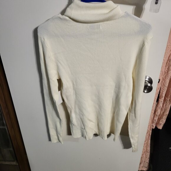 Sold - Picture 3 of 6